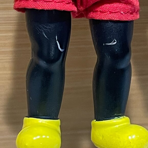 2004 Madame Alexander Disney Dolls | Wendy as Minnie & Mickey Boy Collectible - Picture 5 of 6